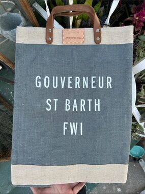 Large tote